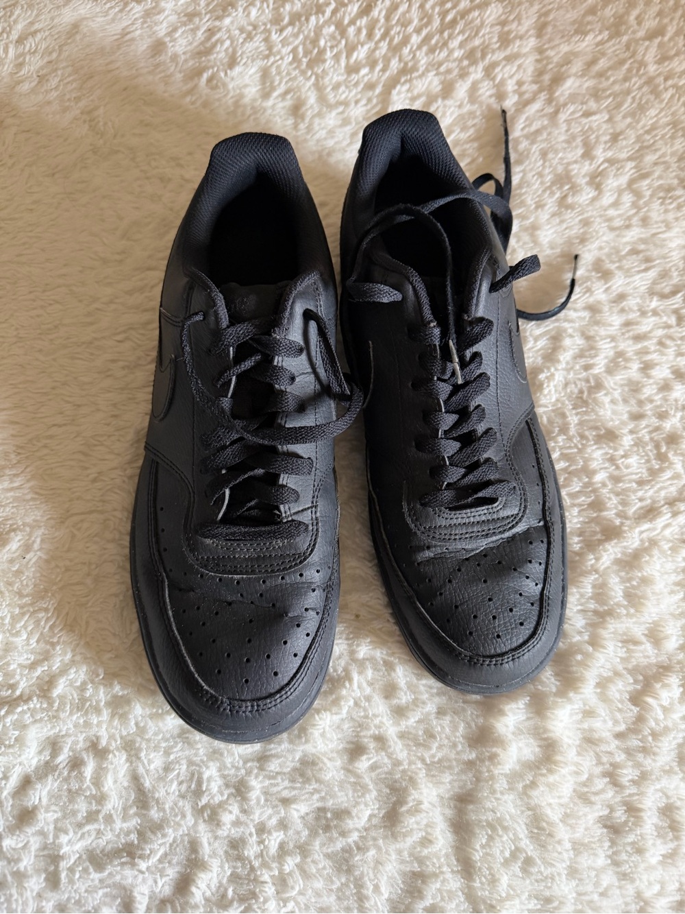 Nike Men's All-Black Low-Top Sneakers